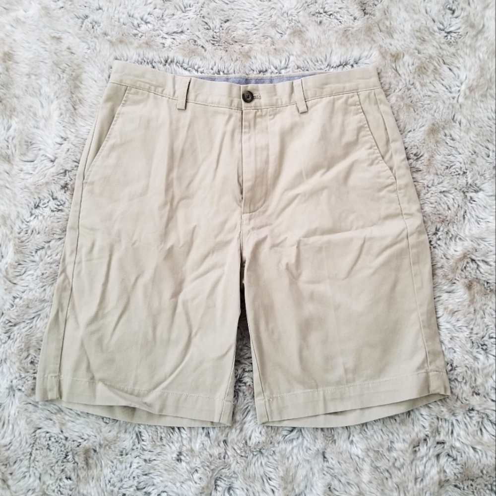 Amazon Essentials Khaki Flat Front Shorts Size 33